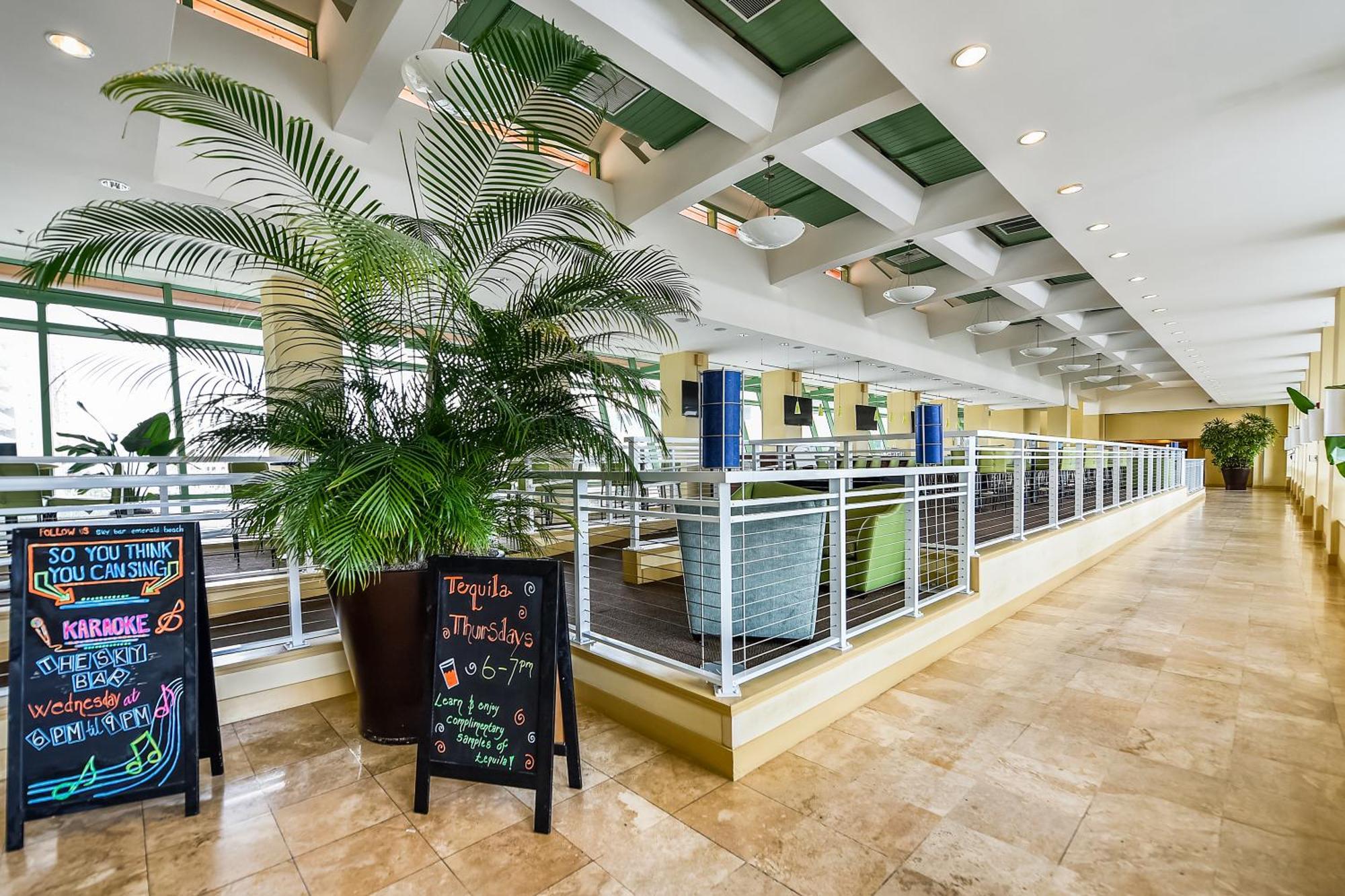 Emerald Beach #1227 By Book That Condo Panama City Beach Buitenkant foto